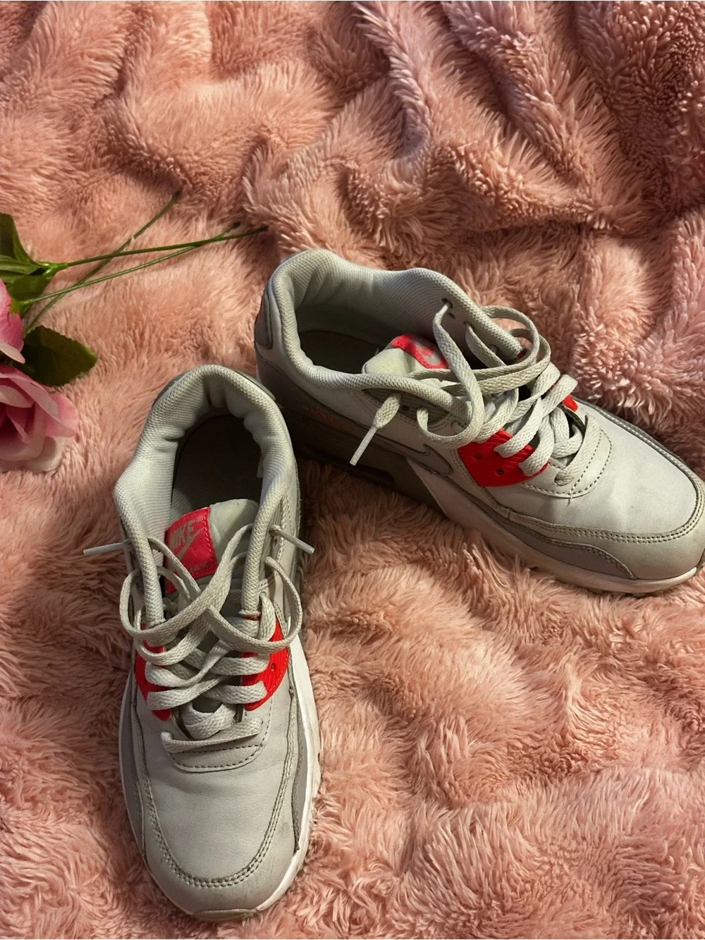 Nike Women's Gray Sneakers with Red Accents